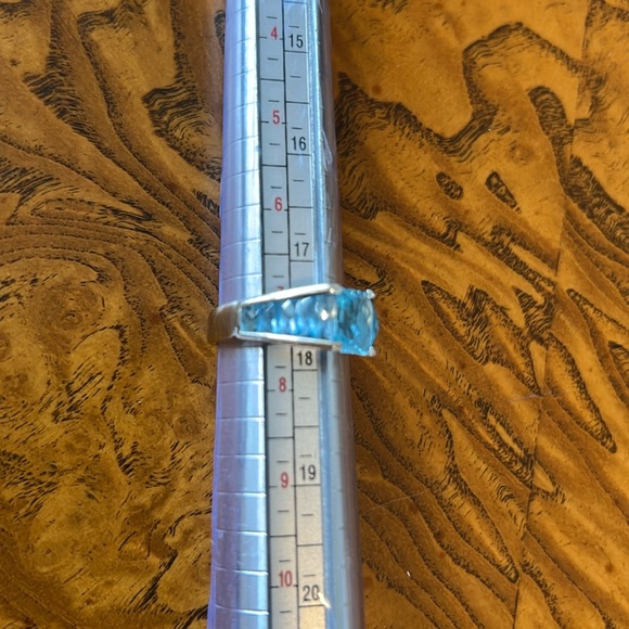 💕14KT White Gold Aquamarine Blue Topaz Statement Ring - Picture 8 of 8